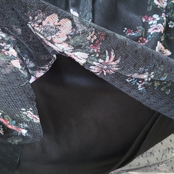 IZ BYER Floral Mesh Off the Shoulder Top - Picture 7 of 13